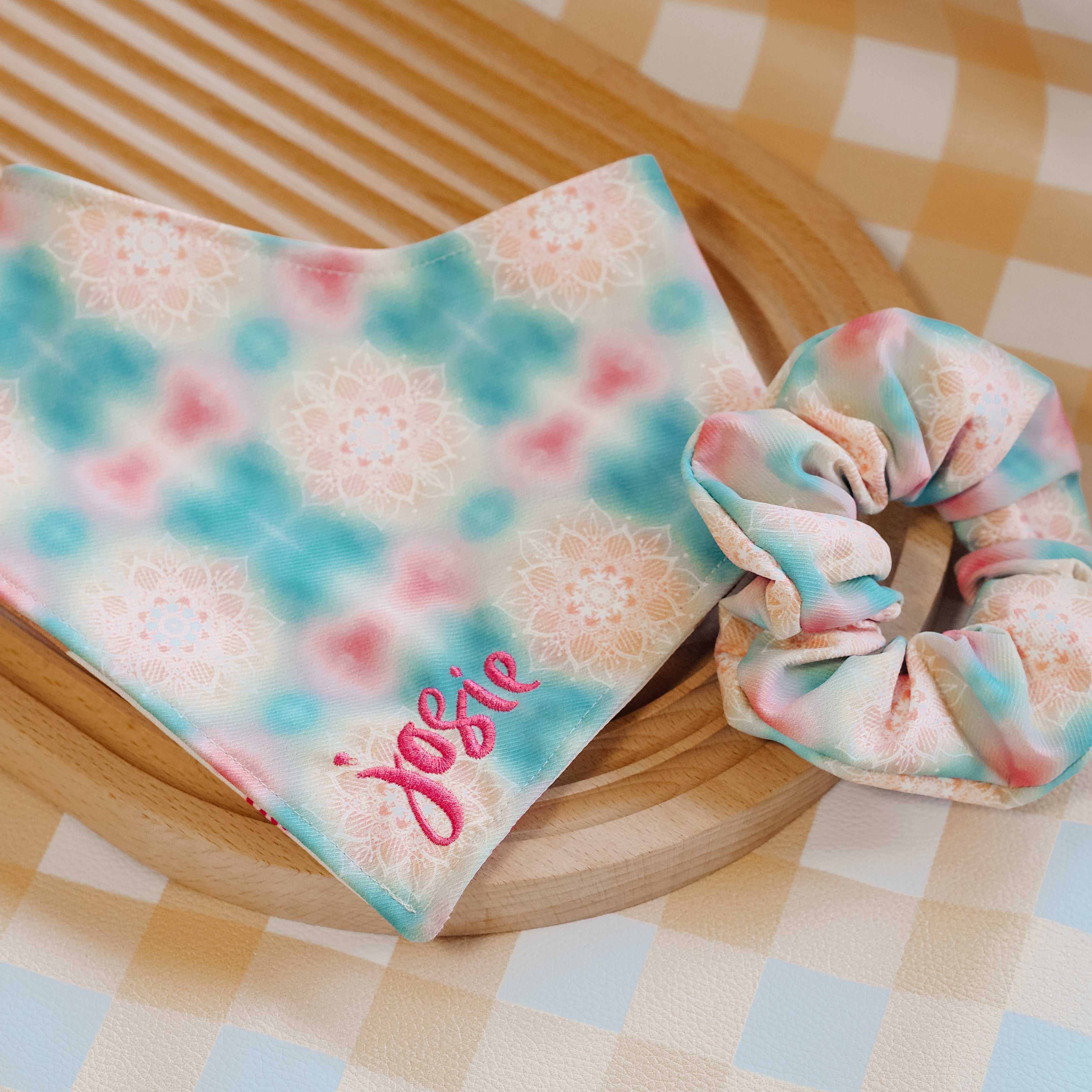 Handmade Scrunchies – JOSIEMAMASEWS